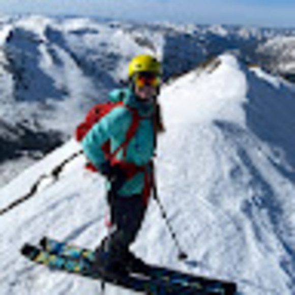 Meet your Posher, Alyssa - Picture 1 of 1